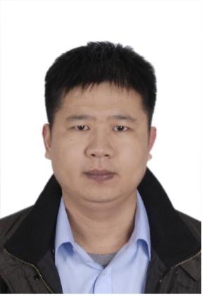 樊育红先生.jpg